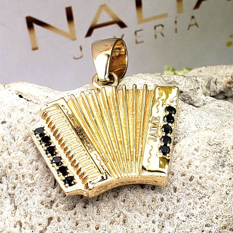 Collares y Colgantes 14