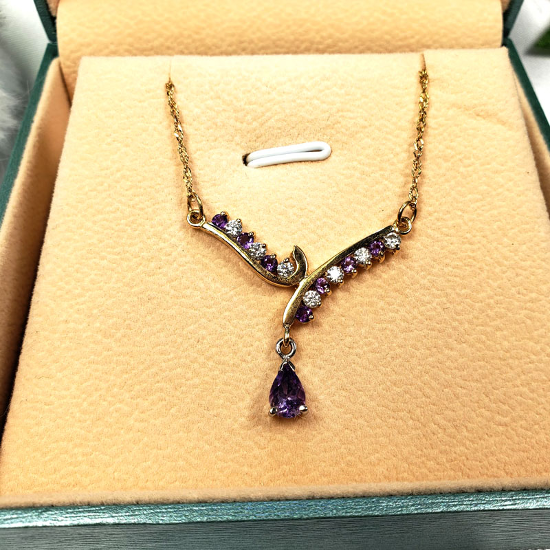 Collares y Colgantes 27