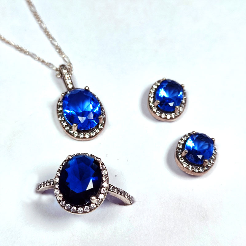 Collares y Colgantes 33